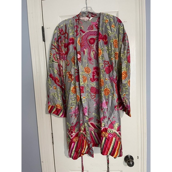 Victoria's Secret Satin Dragon Floral Kimono Robe Women's Gray Pink Boho - Picture 3 of 6